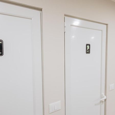 Gm Tirana Hostel エクステリア 写真