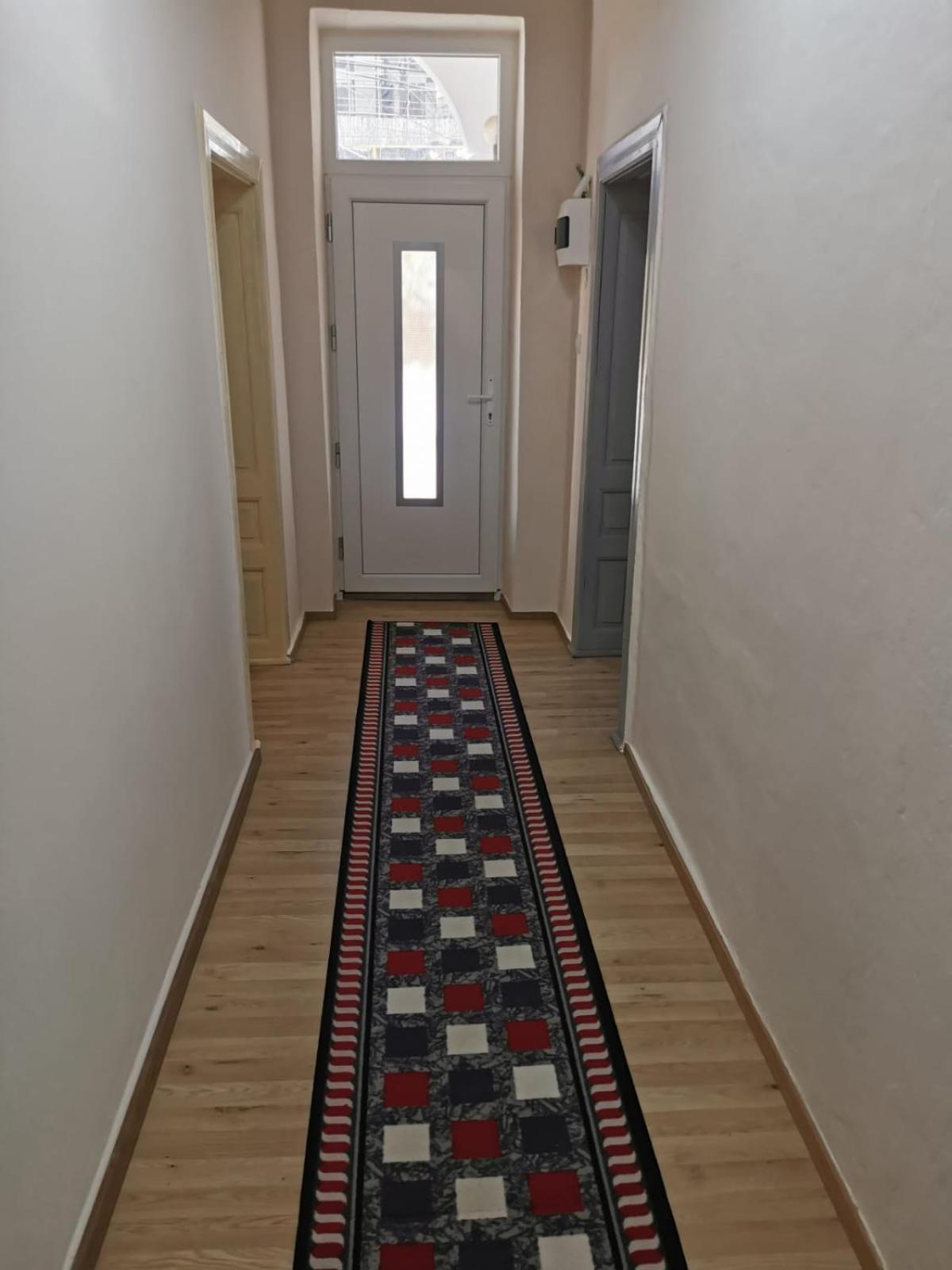 Gm Tirana Hostel エクステリア 写真