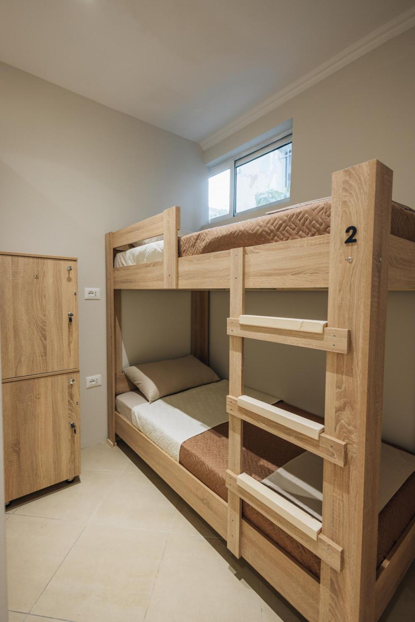 Gm Tirana Hostel エクステリア 写真