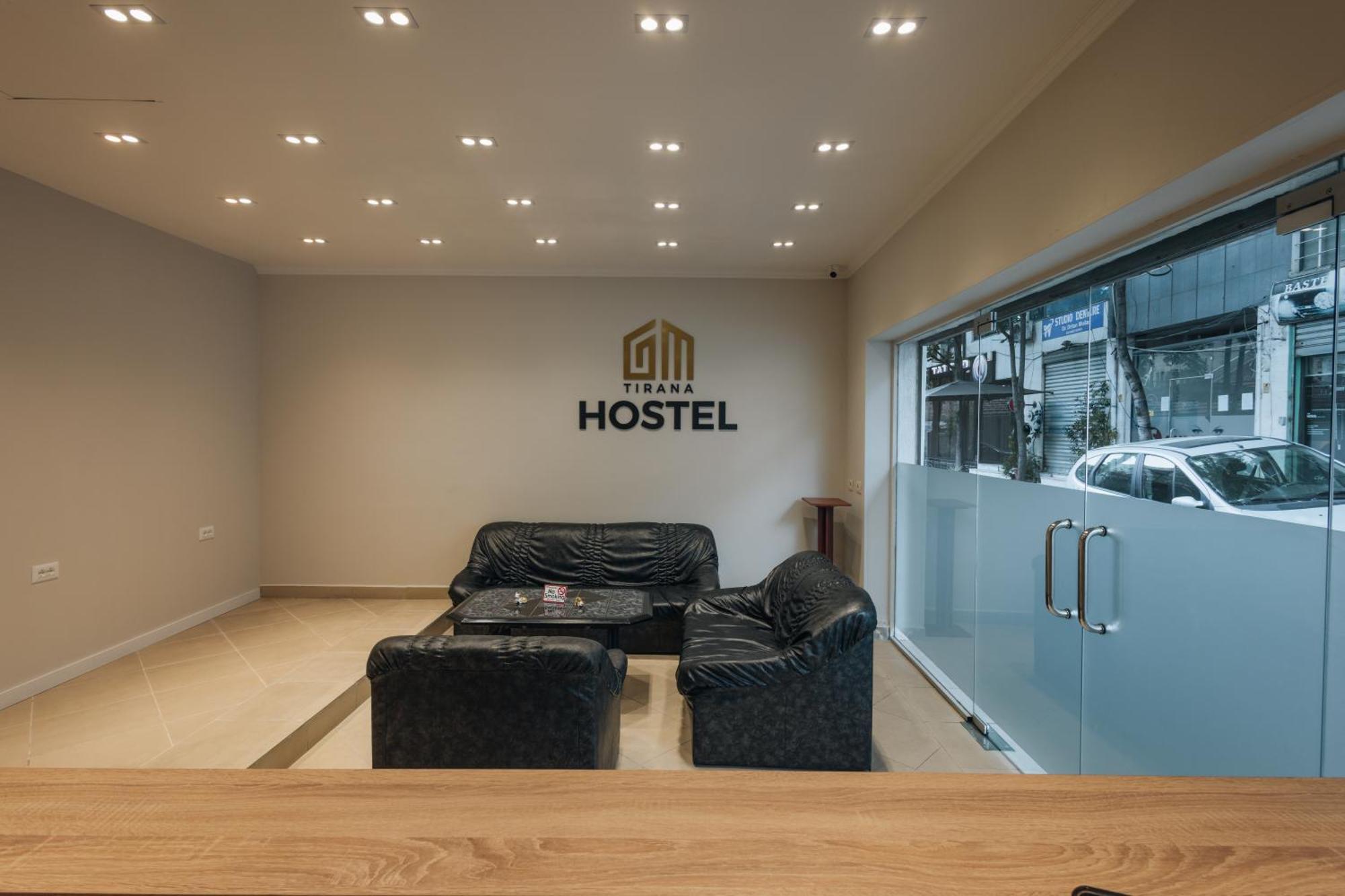 Gm Tirana Hostel エクステリア 写真