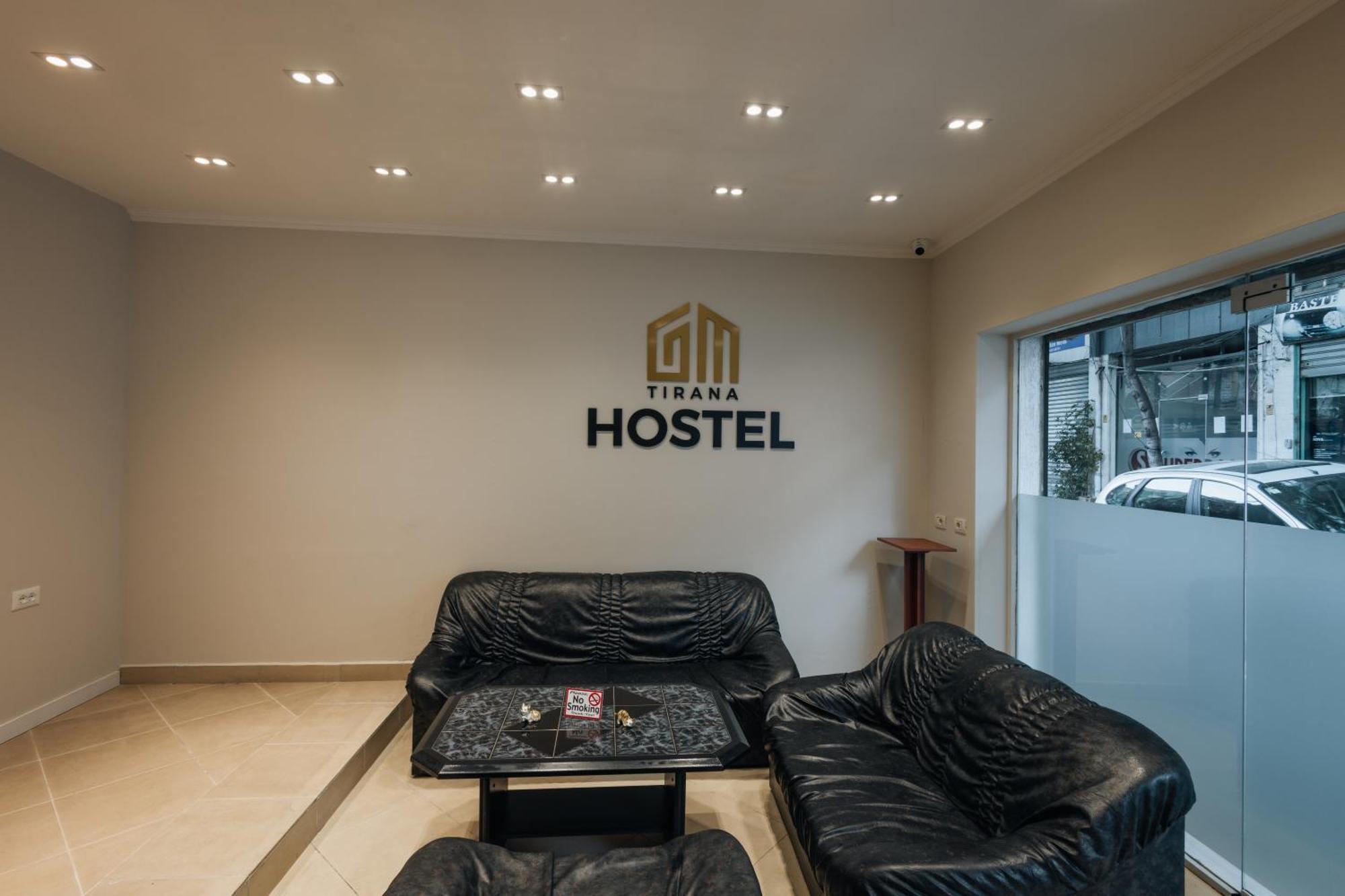 Gm Tirana Hostel エクステリア 写真