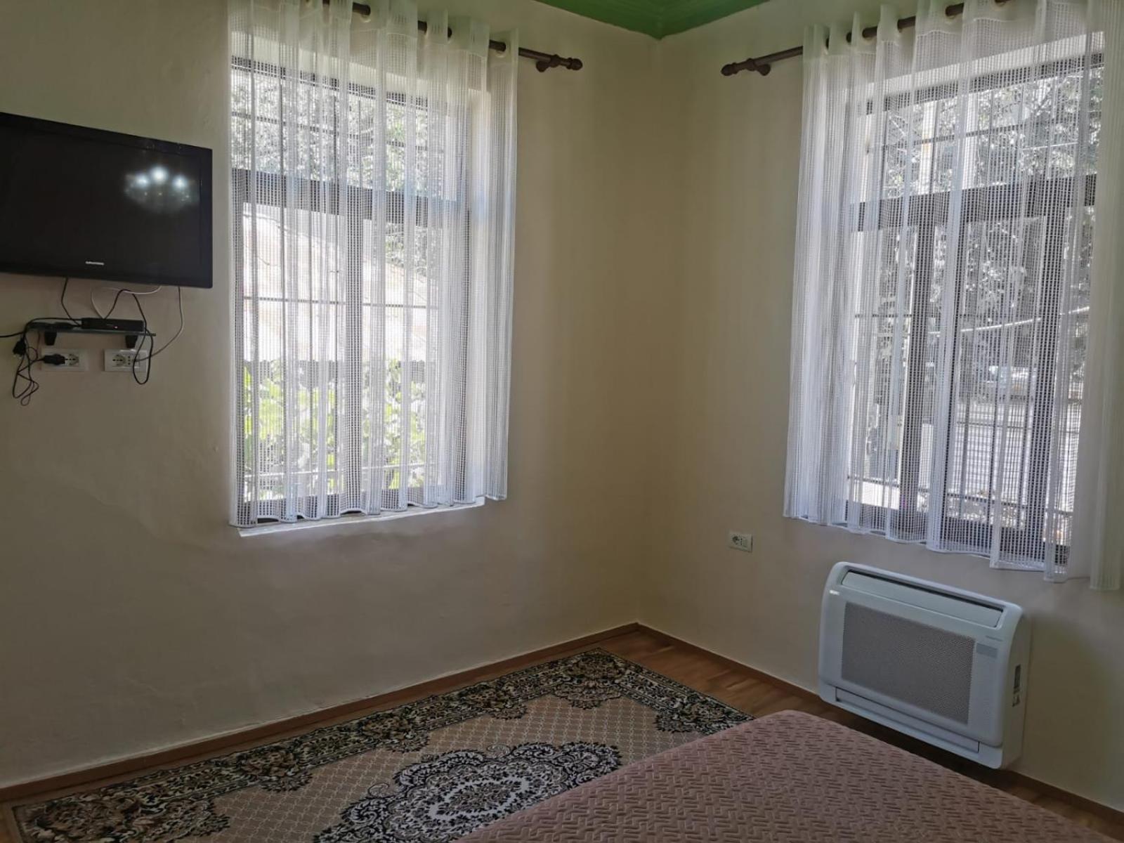 Gm Tirana Hostel エクステリア 写真